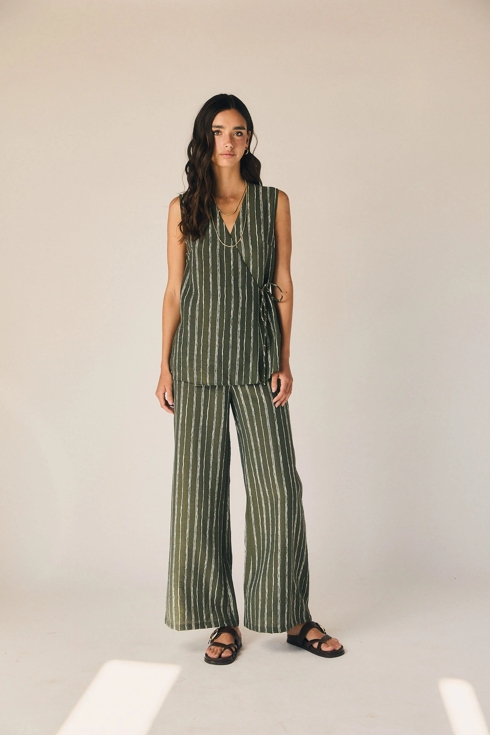 Partes de abajo: Pantalones, jeans y faldas